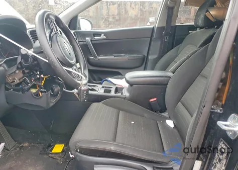 2018 Kia Sportage Lx z USA, uszkodzony, nr VIN KNDPM3AC9J7402377